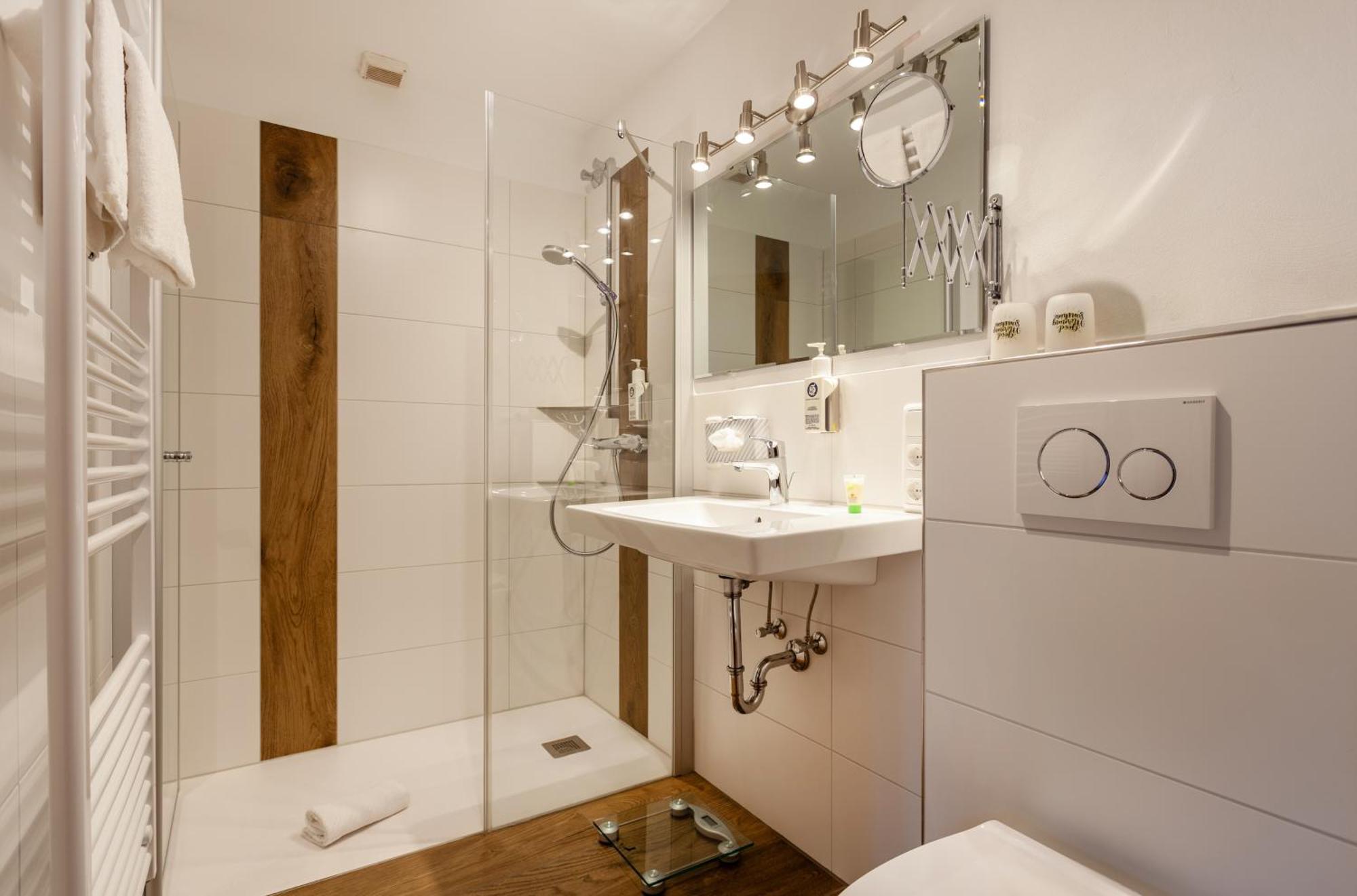 Hotel Sauerländer Hof Willingen  Exteriör bild